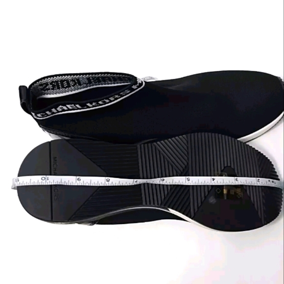 Michael Kors Skyler Stretch-Knit Sock Black/White Sneakers - Picture 6 of 11
